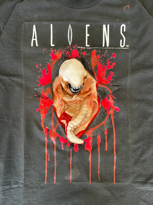 90’s Aliens promo 3d chest burster tee