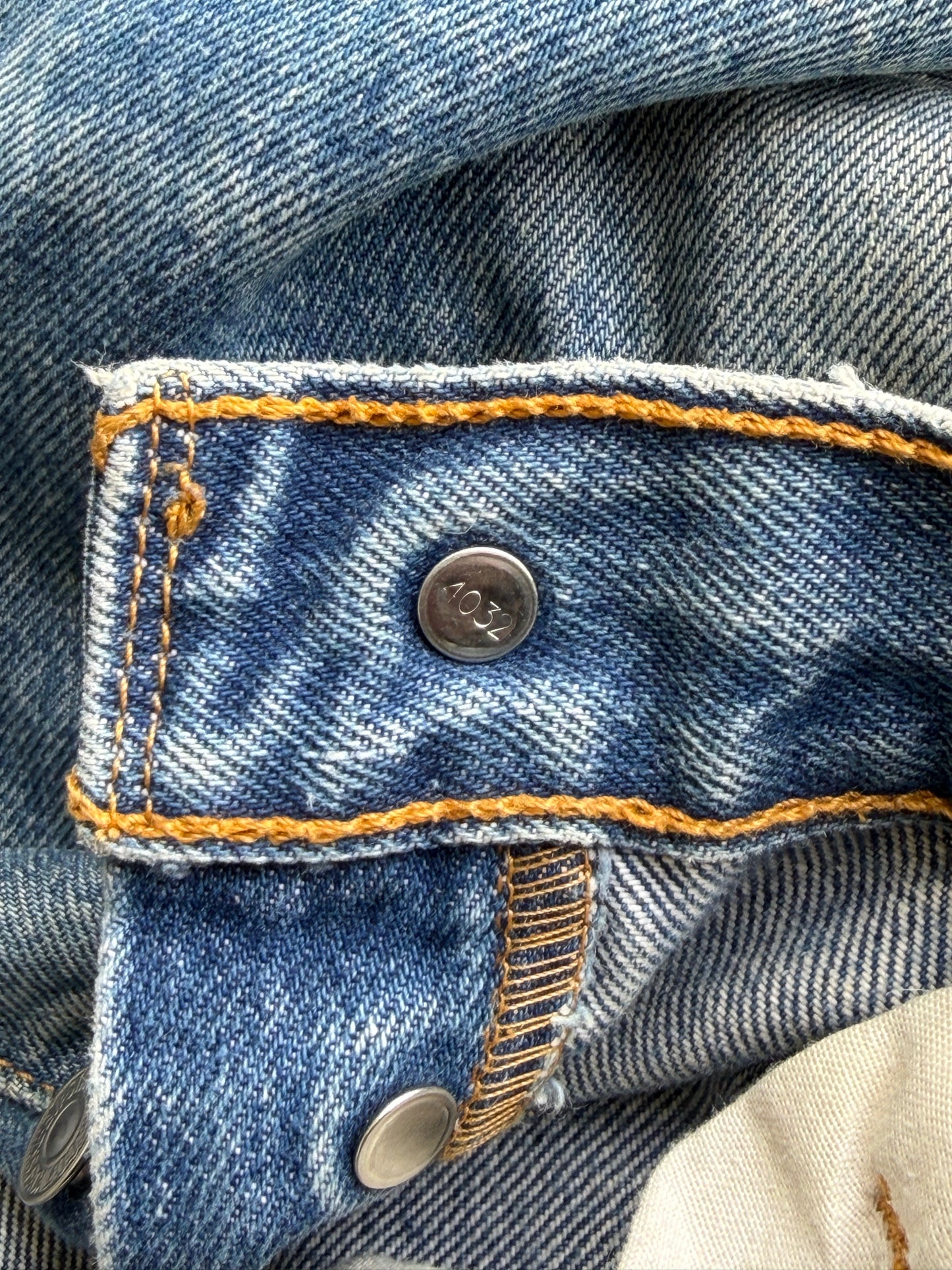 90s levis blue 501