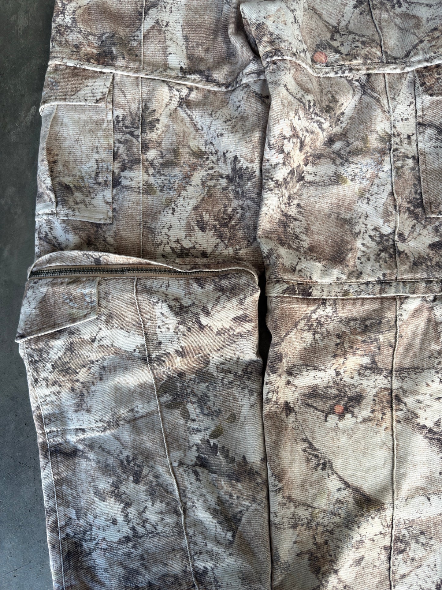 Siberia hills convertible camo cargos