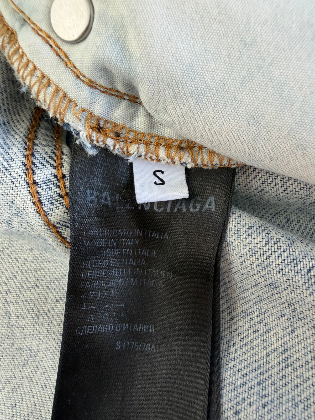 Light Wash Jeans