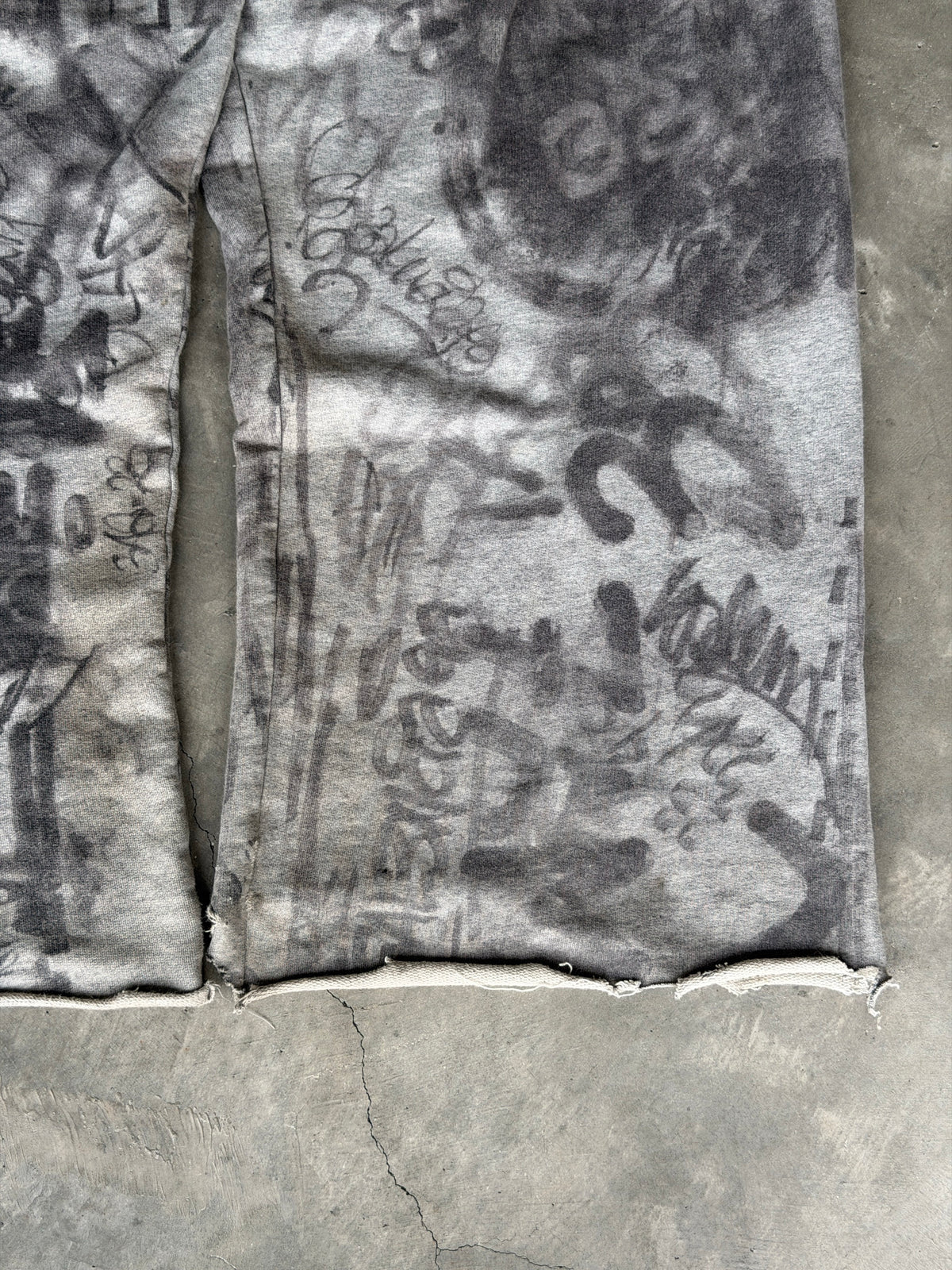 SS23 grey skater sweatpant