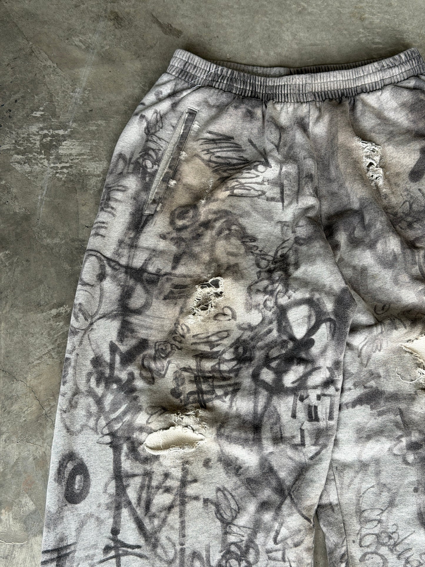 Balenciaga SS23 grey skater sweatpant