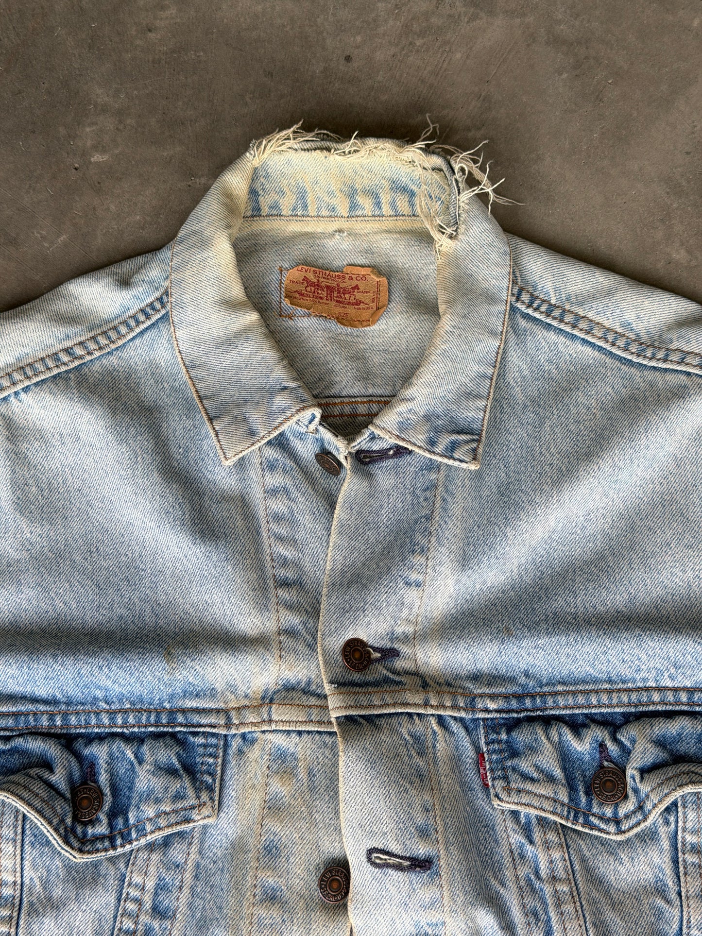 80s light wash denim jacket