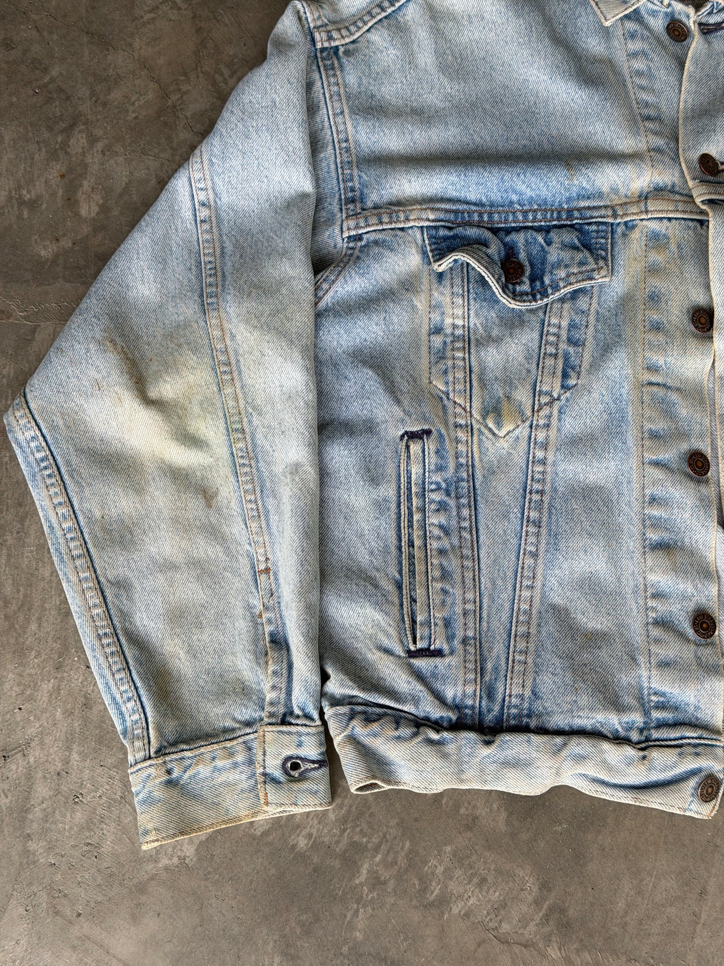 80s light wash denim jacket