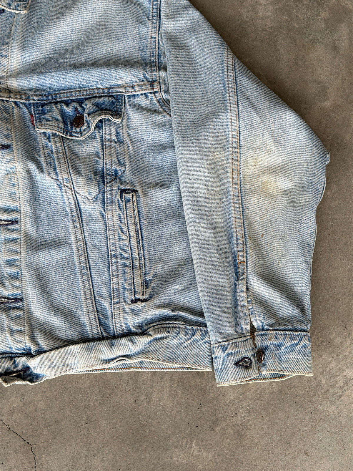 80s light wash denim jacket