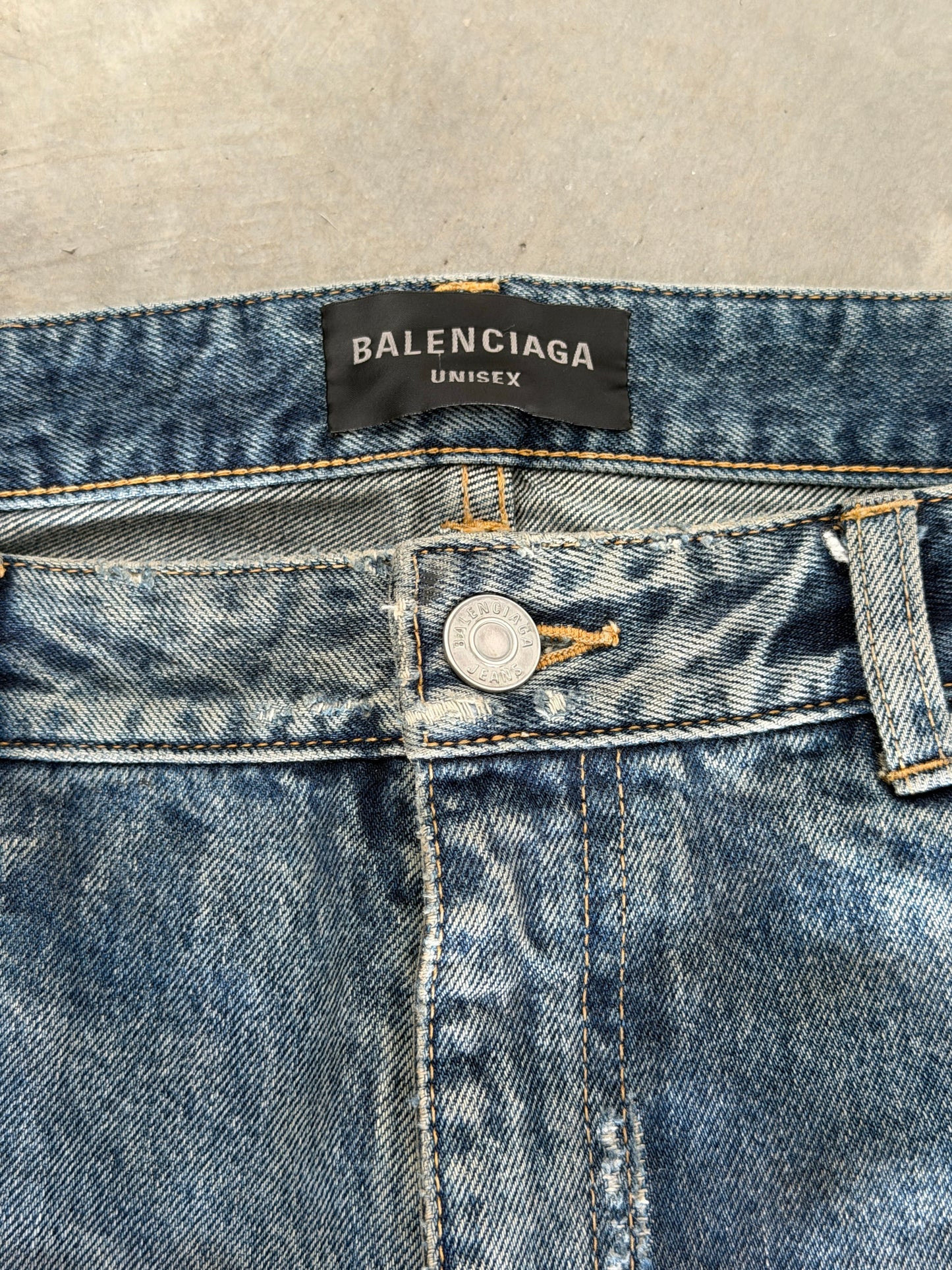 Balenciaga SS23 mudshow denim