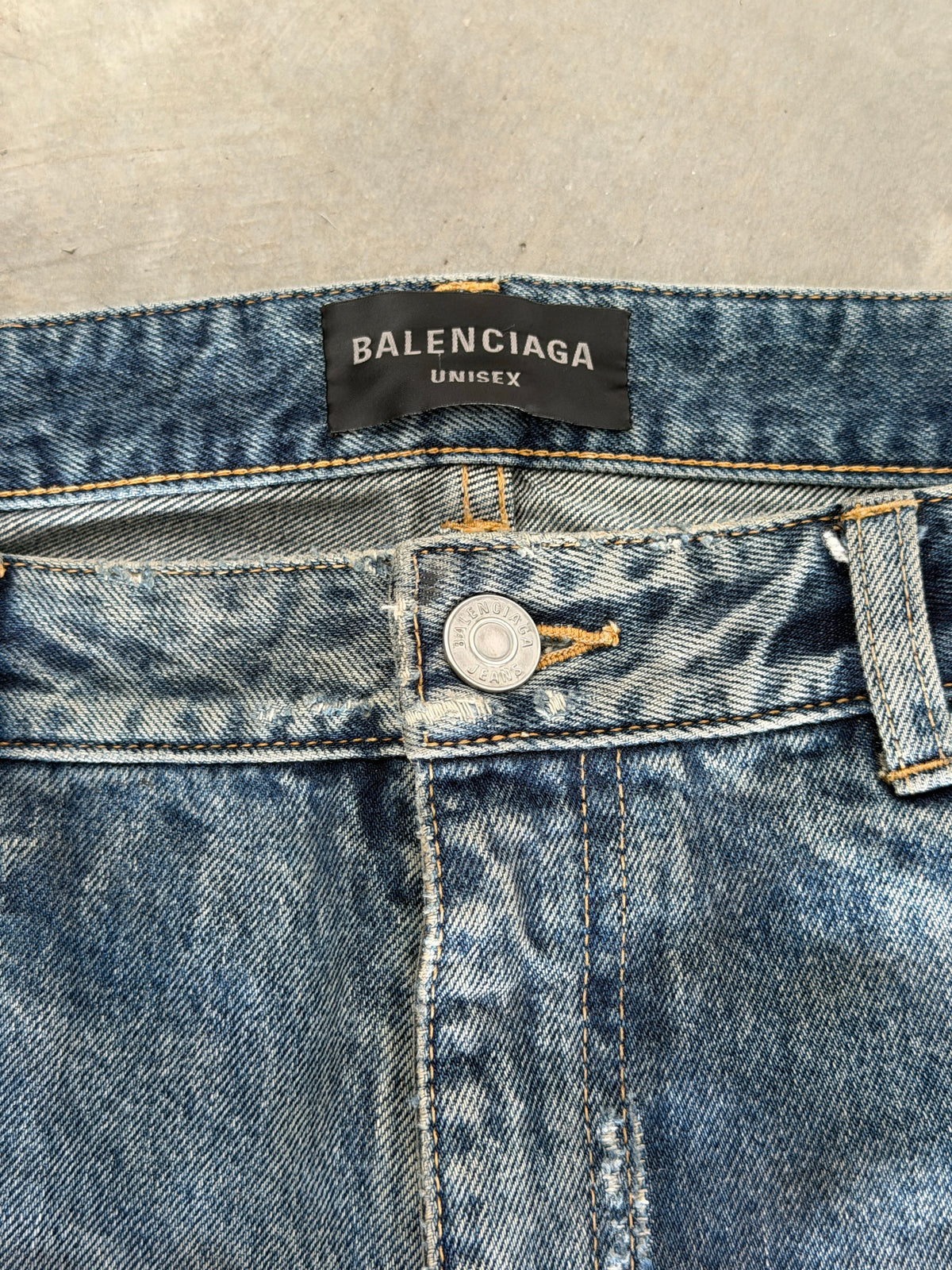 Balenciaga SS23 mudshow denim