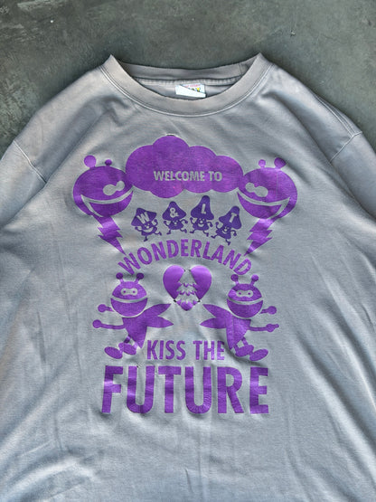 90s W&LT "kiss the future" L/S tee