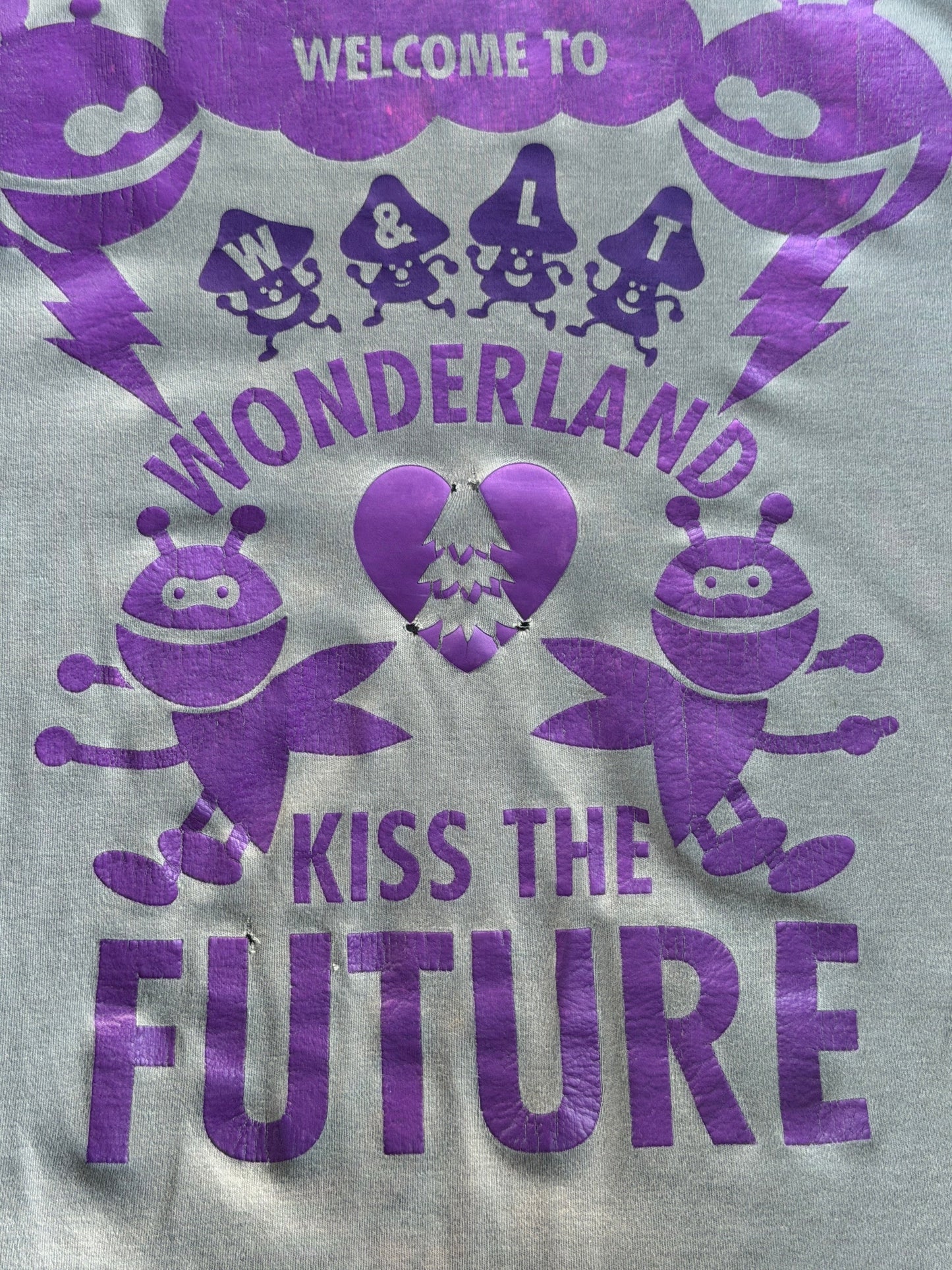90s W&LT "kiss the future" L/S tee