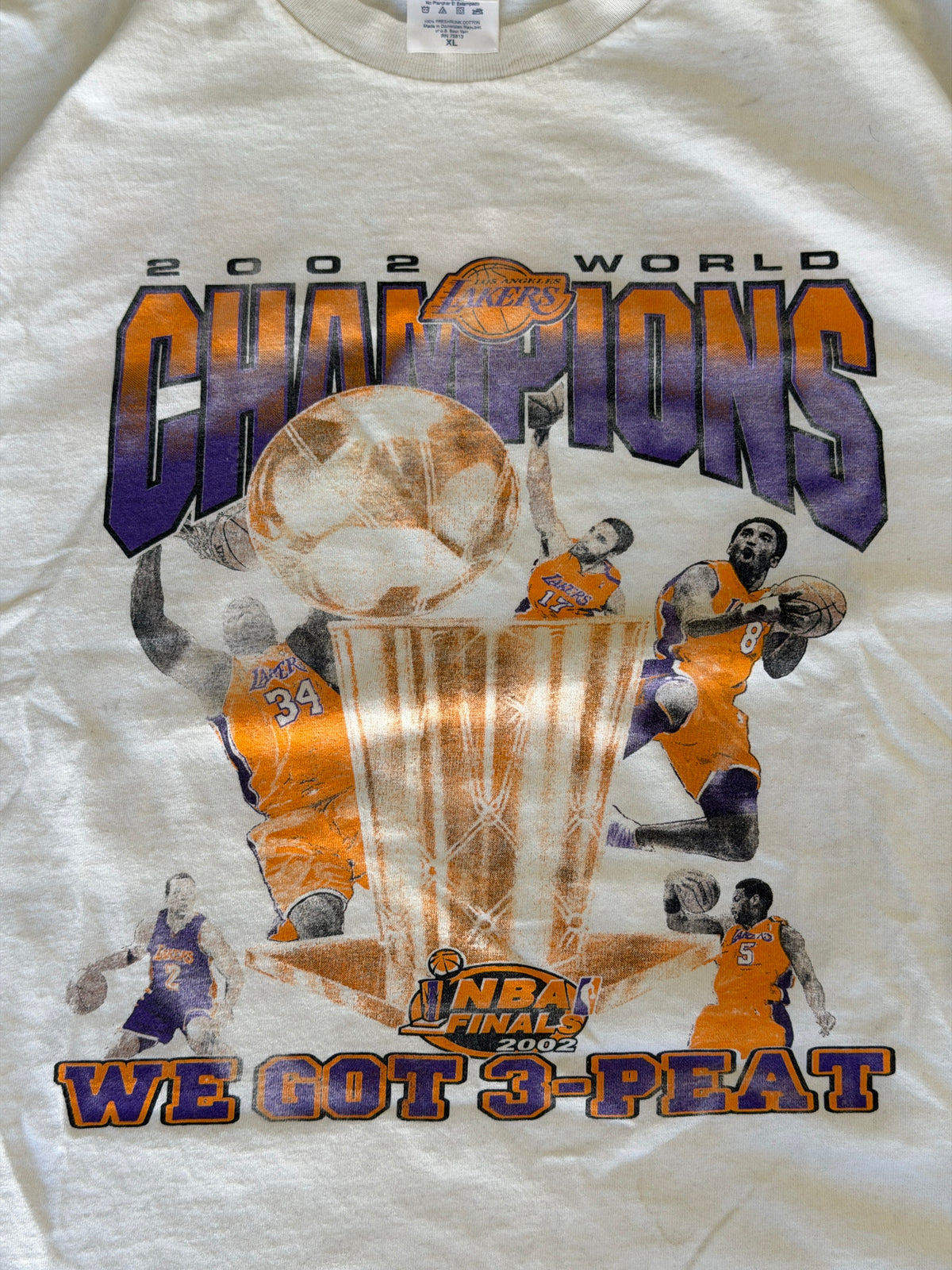 2002 NBA Lakers world champion tee
