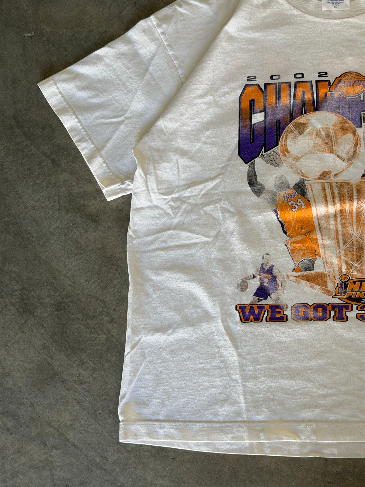 2002 NBA Lakers world champion tee