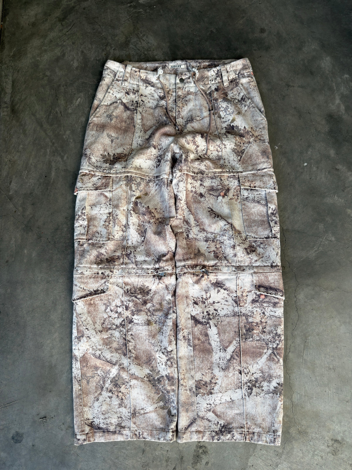 Siberia hills convertible camo cargos
