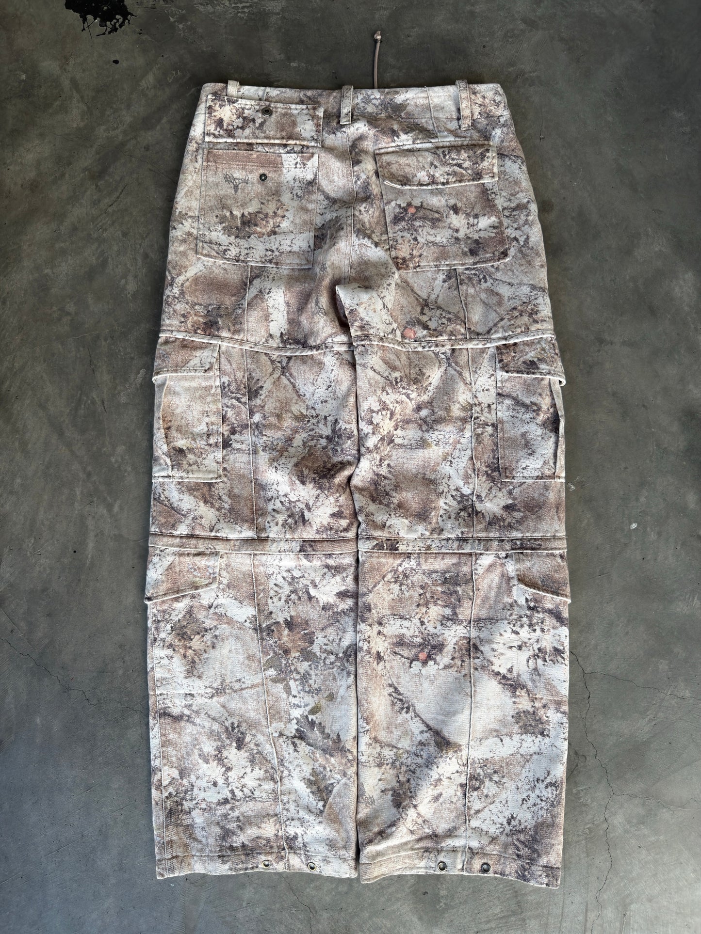 Siberia hills convertible camo cargos