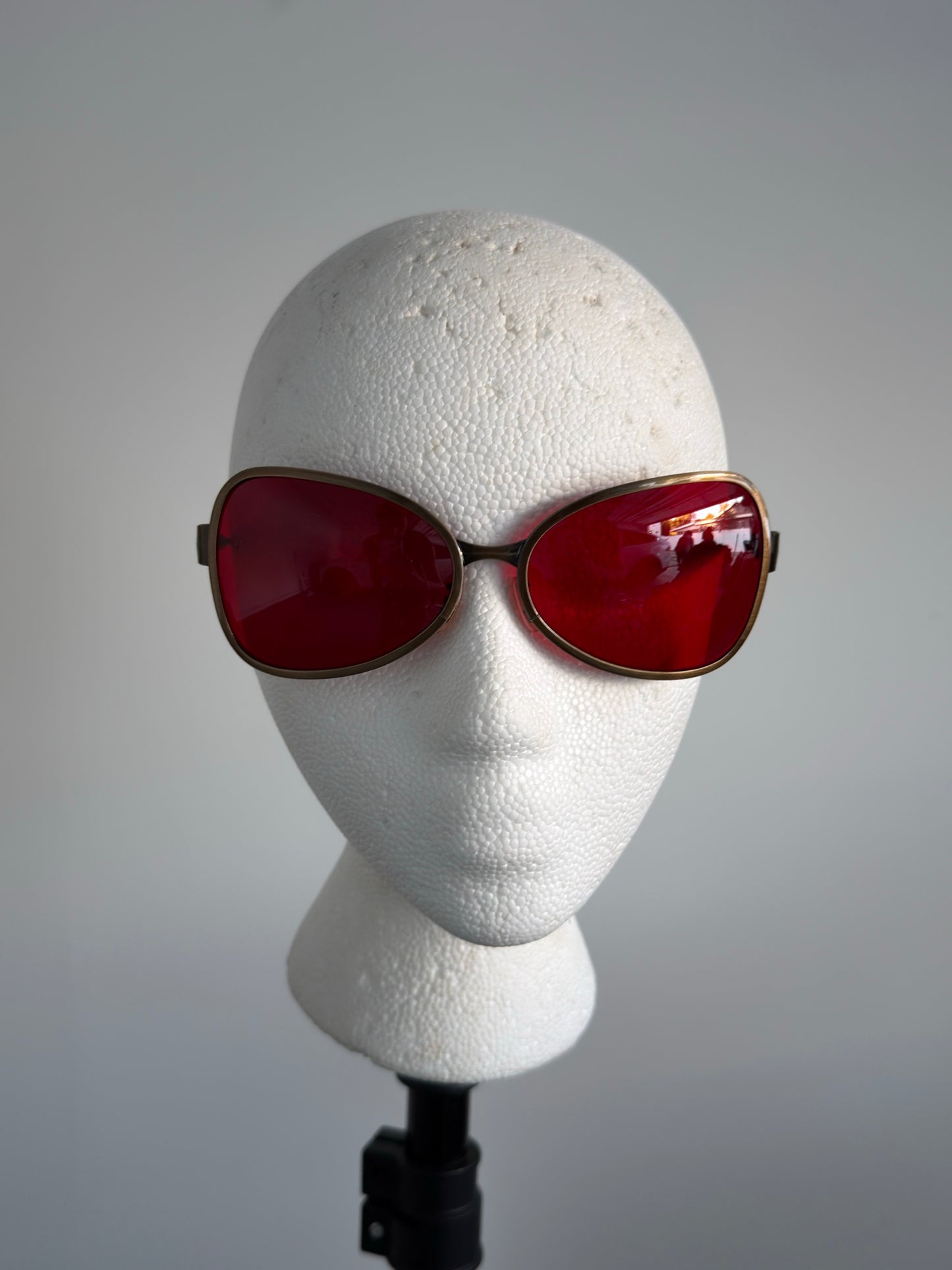 Oliver Peoples 524 sunglasses