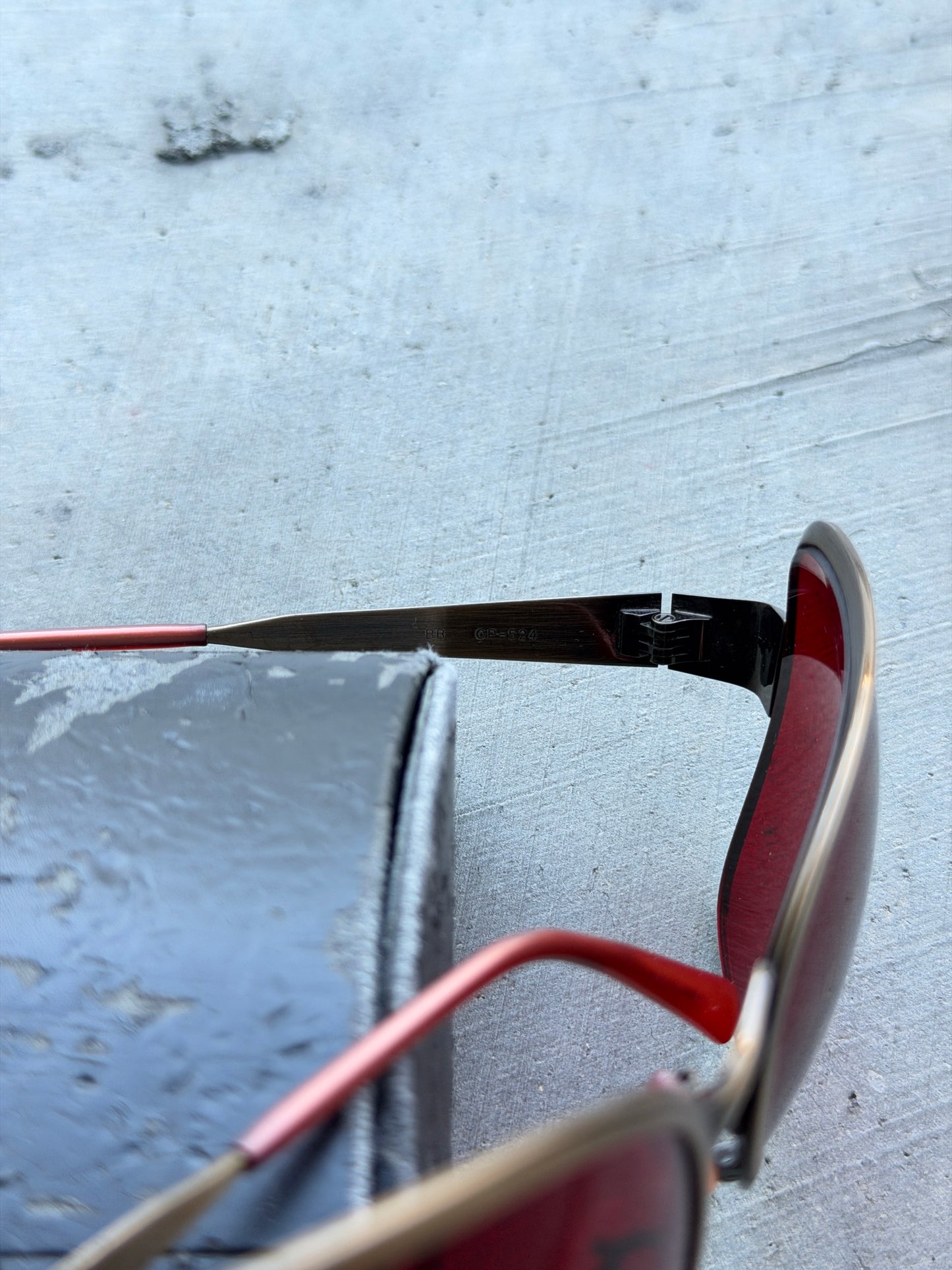 Oliver Peoples 524 sunglasses