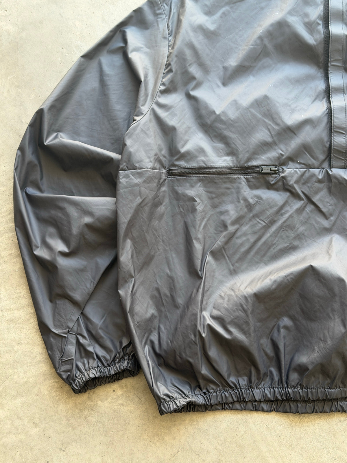 Season 3 utility windbreaker