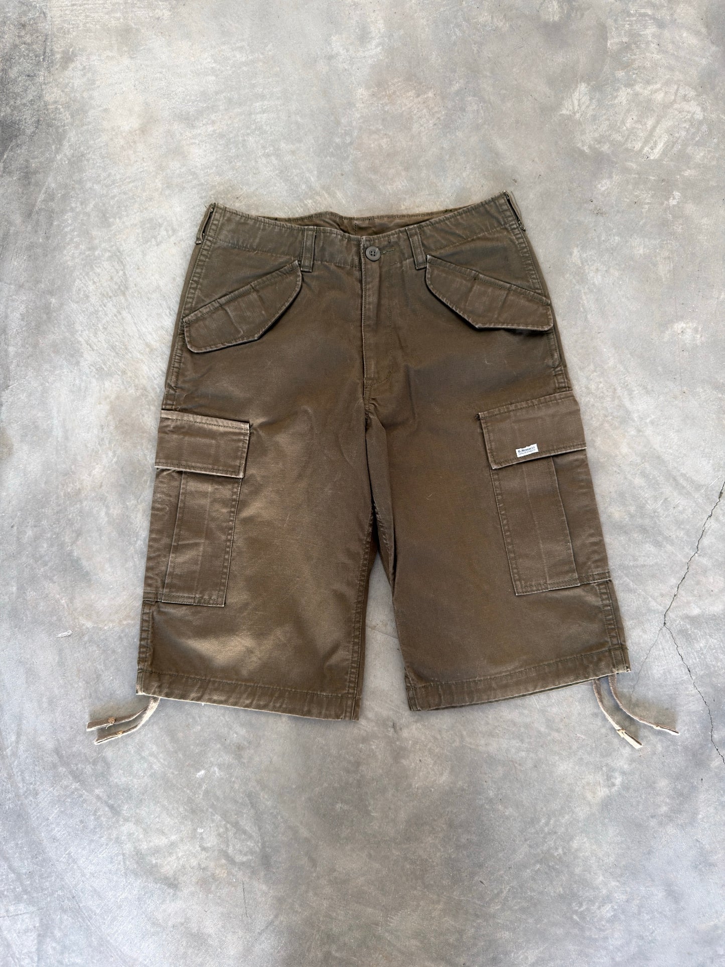 2003 general research cargo shorts