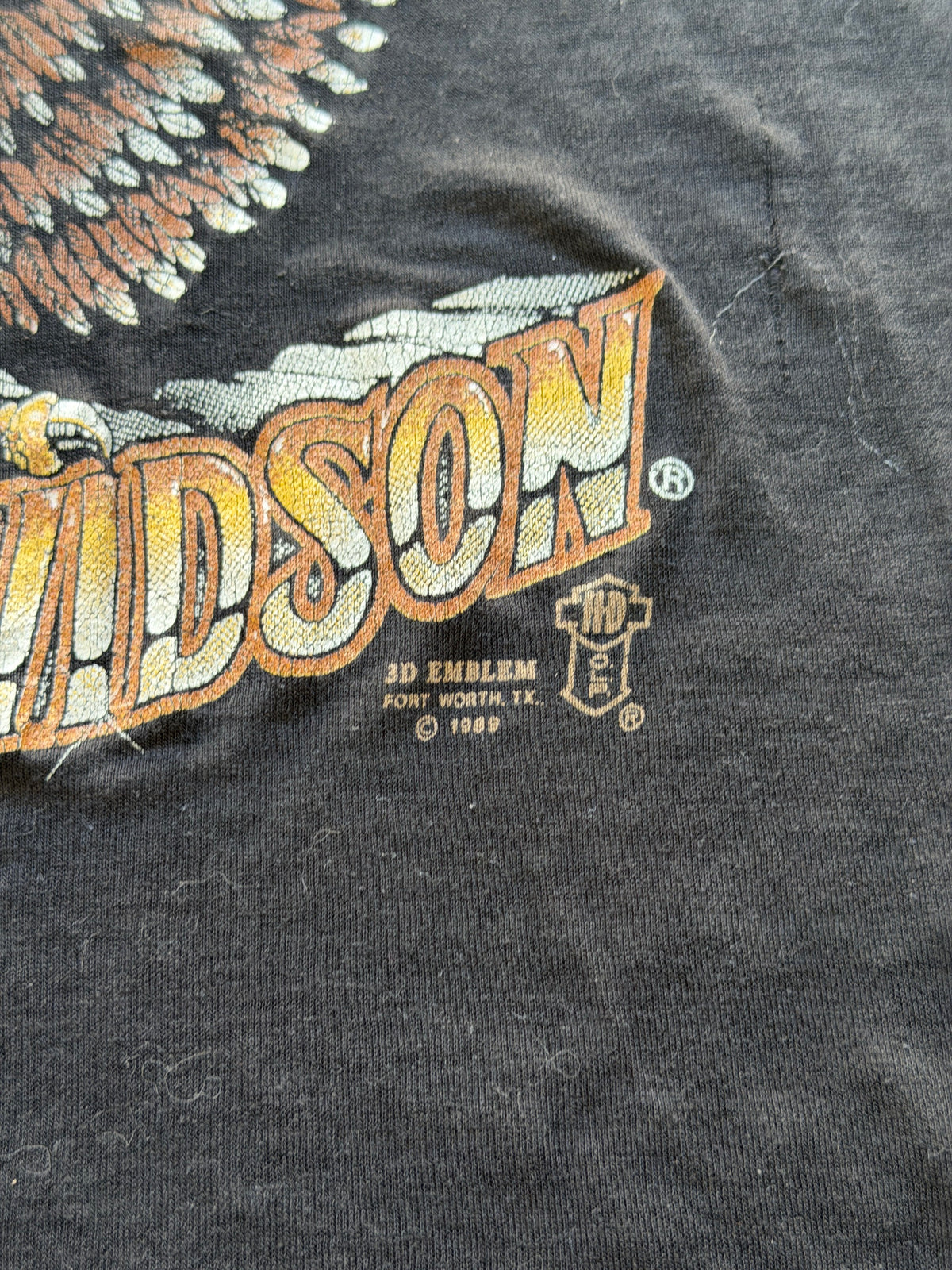 80s 3D emblem tee
