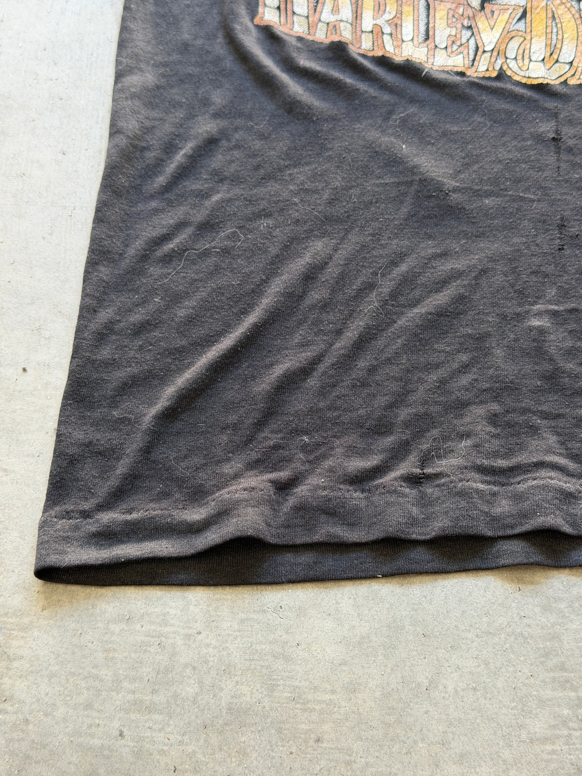80s 3D emblem tee