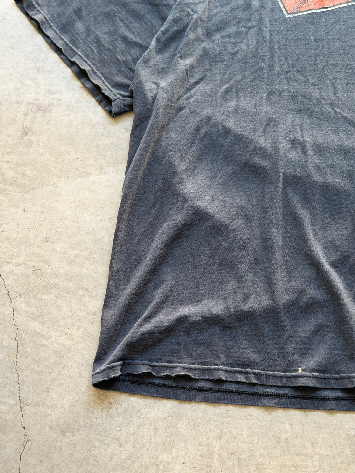 LBC distressed tee