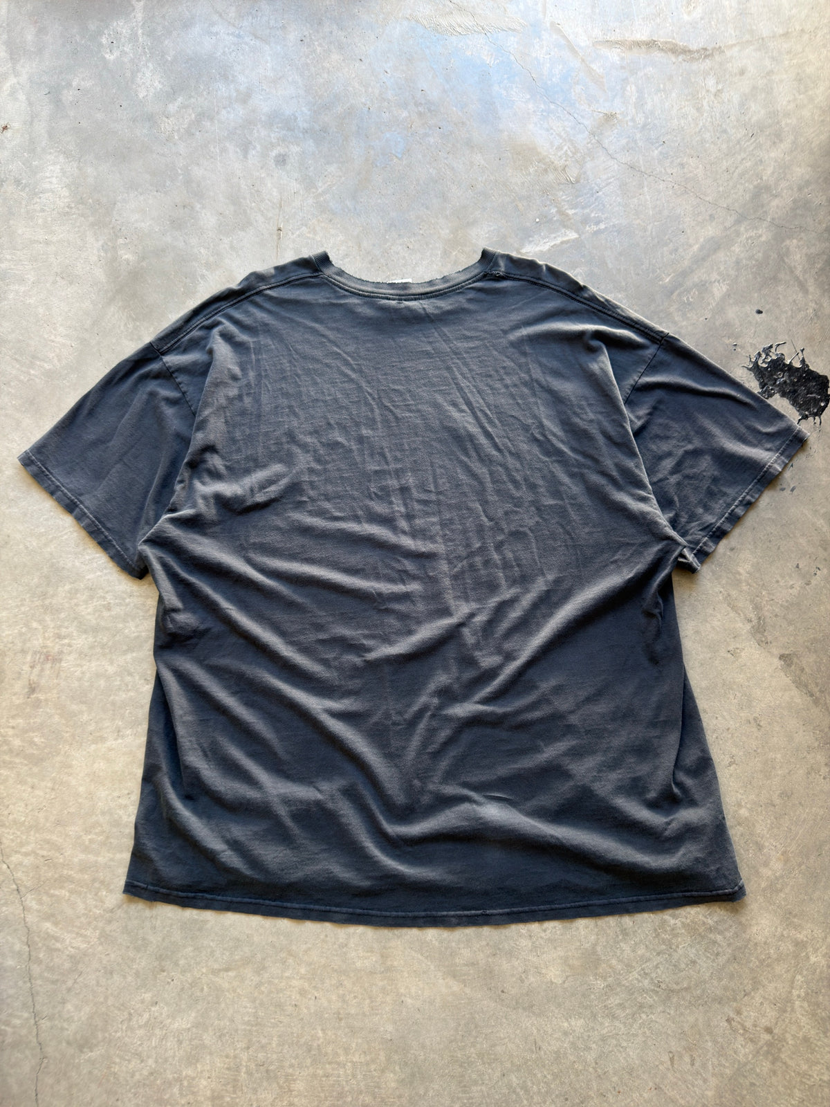 LBC distressed tee