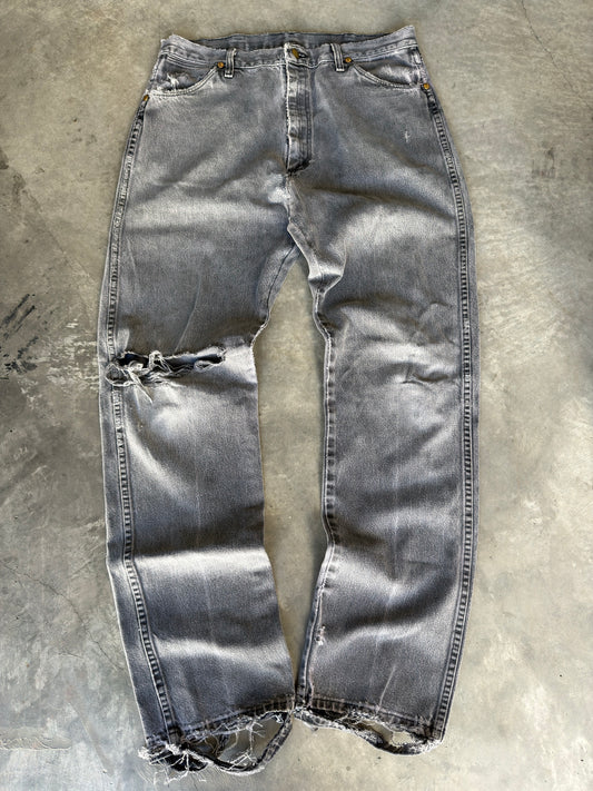 90s thrashed wrangler denim