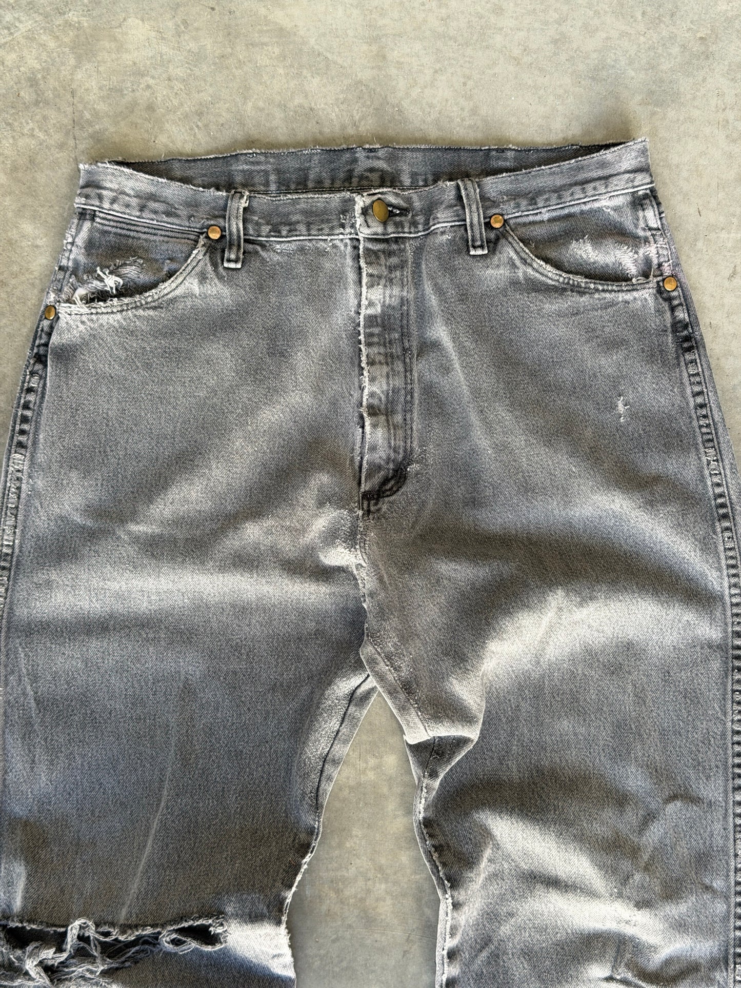 90s thrashed wrangler denim