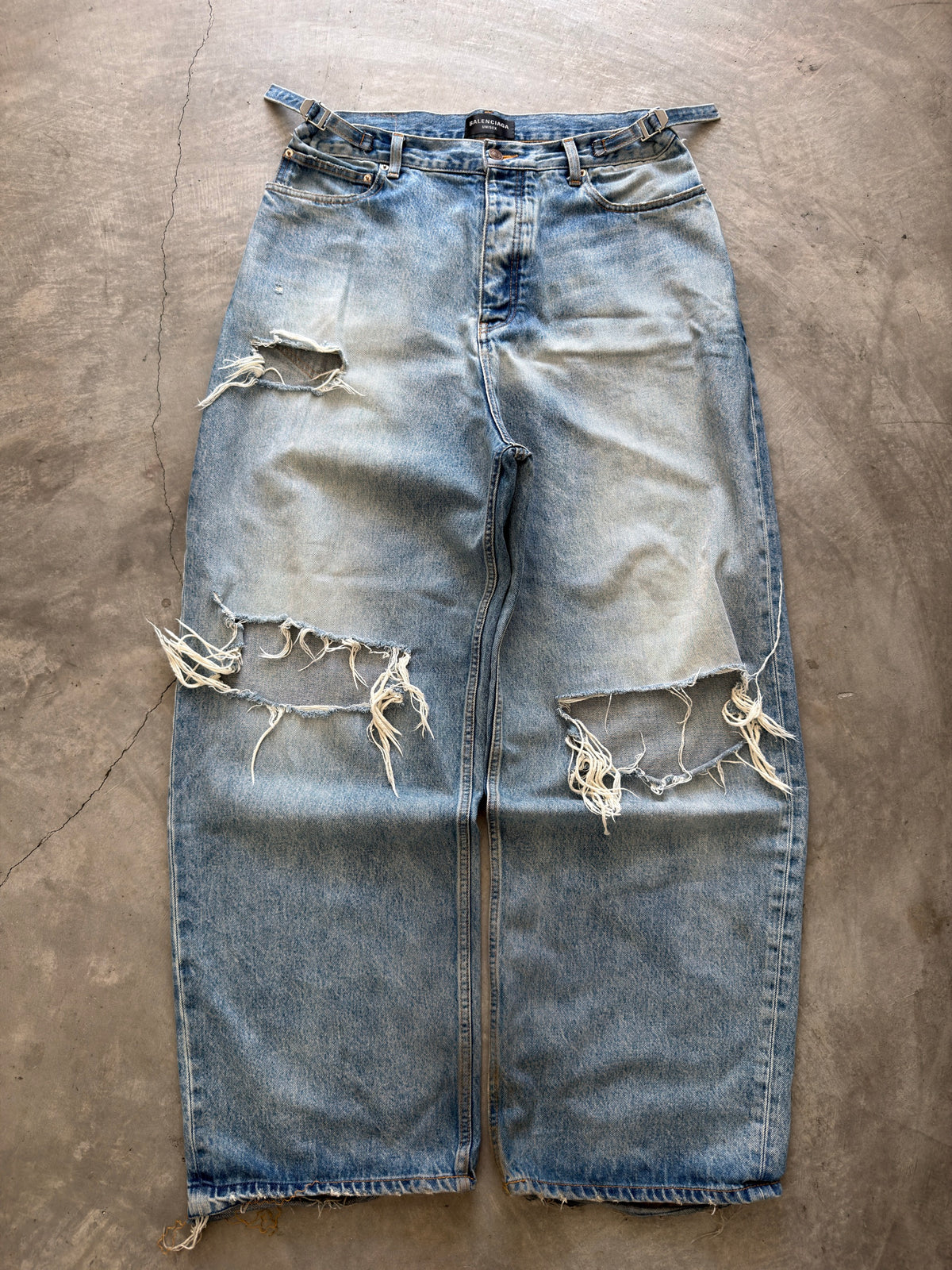 Fall 22 skater jeans (paper tab)